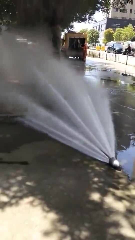 喷零头怎么疏通水管道的(喷淋头怎么堵)