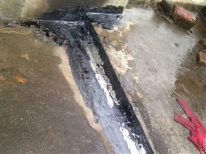 新房子的下水管道怎么去楼下疏通(新房子的下水管道怎么去楼下疏通呢)