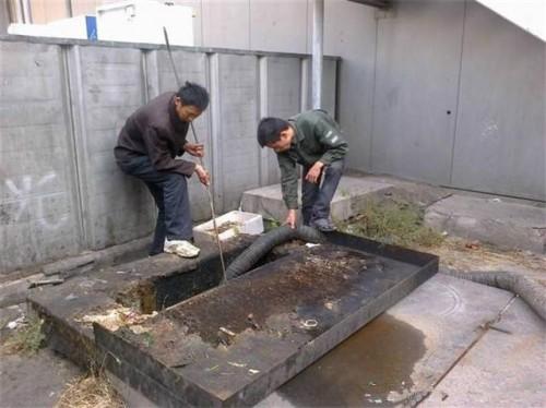 化粪池外面水泥管道堵了怎么疏通(化粪池水管堵了怎么办) 化粪池外面水泥管道堵了怎么疏通(化粪池水管堵了怎么办)