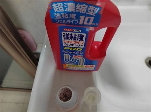 下水管道堵塞疏通剂怎么用的(下水管道堵塞疏通剂怎么用的呢)