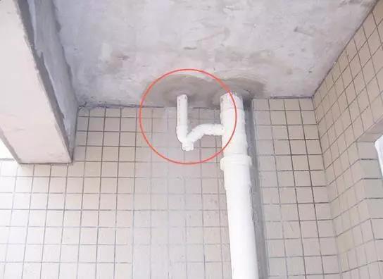 二楼返水怎么疏通管道的(二楼反水怎么疏通)