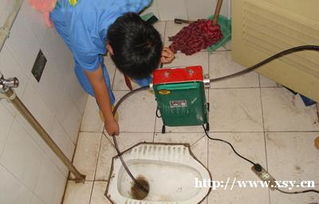 苏万家管道疏通剂怎么使用(万家通下水道疏通器怎么用)