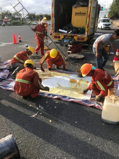 下水管道有水泥块怎么疏通视频(下水管内有水泥块堵住有什么方法通) 下水管道有水泥块怎么疏通视频(下水管内有水泥块堵住有什么方法通)
