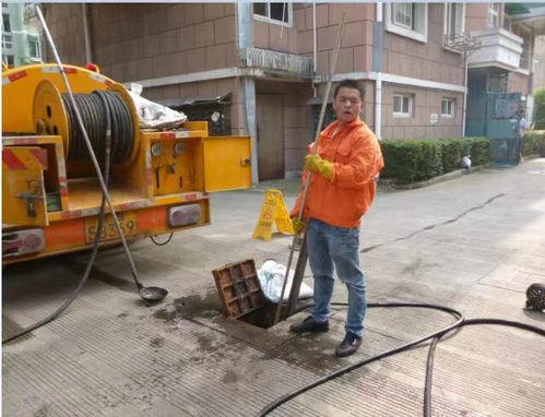 疏通楼顶雨水管道文案怎么写(疏通楼顶雨水管道文案怎么写啊)