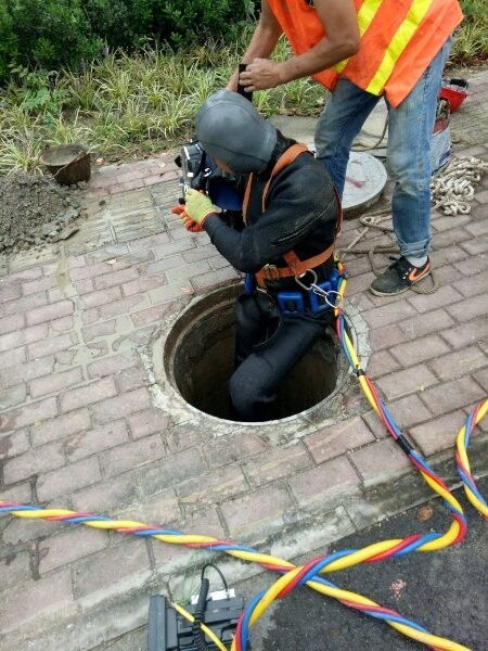 管道疏通弯管进不去怎么办(管道疏通过弯)