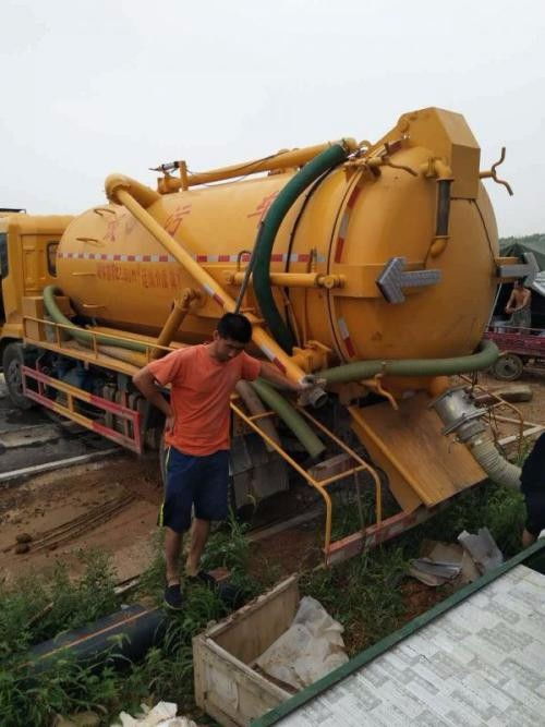 疏通管道上面的盖子怎么打开(疏通管怎么下去)