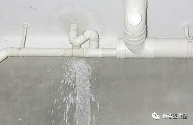 疏通水管道水蛇怎么用(蛇形管道疏通器)