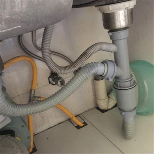 怎么疏通热水器水管管道(怎么疏通热水器水管管道图解)