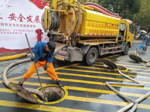 管道疏通工是怎么干的(管道疏通工作主要干哪些话)
