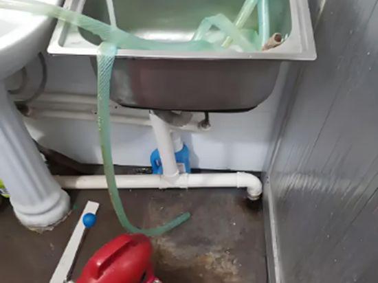 洗手池堵住了怎么疏通管道(洗手池堵了怎么办疏通有妙招)