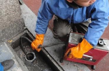 管道下水道疏通液怎么用(管道下水道疏通液怎么用的)