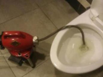 怎么疏通下水道地漏管道(怎么疏通下水道地漏管道图解)