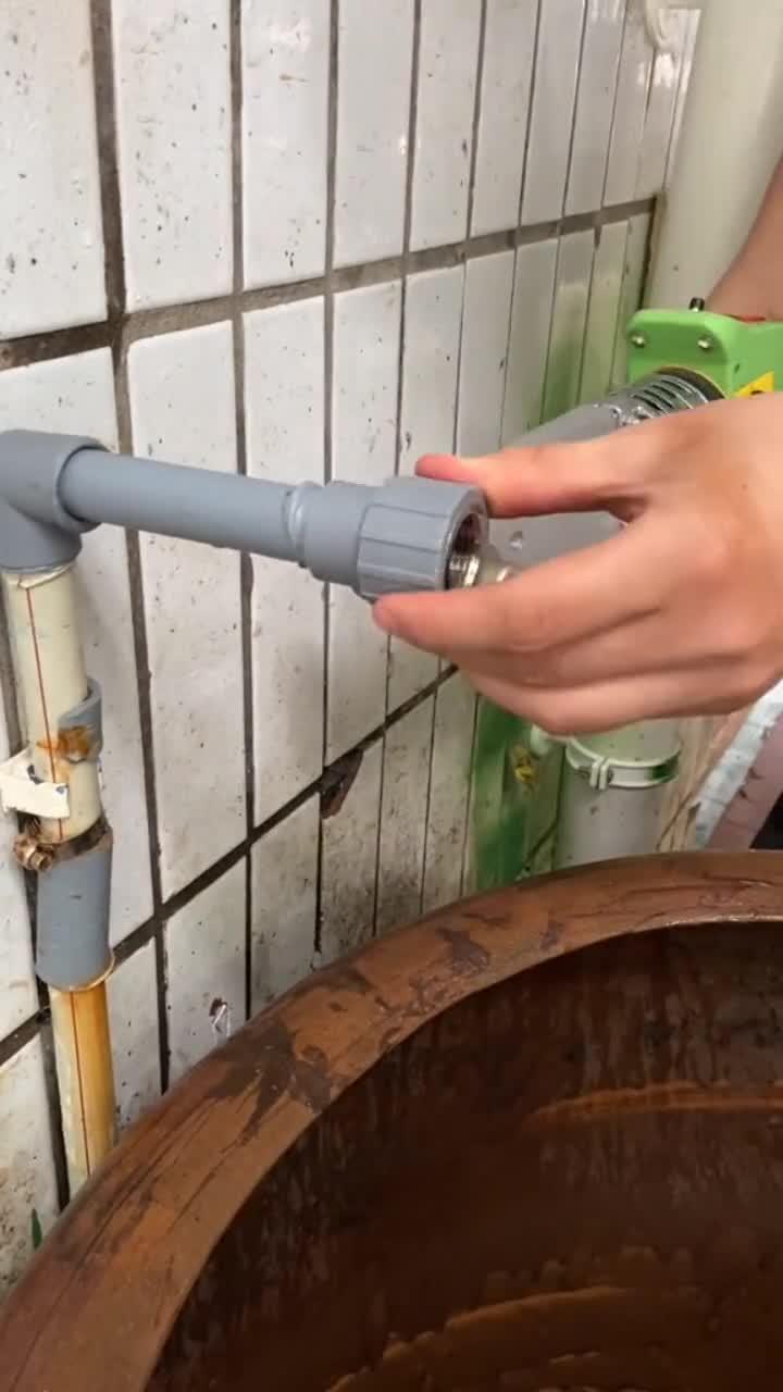 怎么维修热水管管道疏通(热水管坏了怎么修)