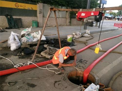 疏通管道工作怎么样啊(疏通管道专业)