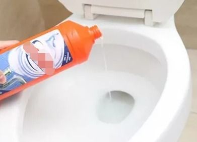 烧碱管道疏通剂怎么用的(烧碱和管道疏通剂)