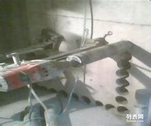 敲墙下水怎么堵疏通管道(敲墙敲管子什么意思)