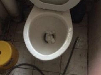 洗手间管道堵塞怎么疏通(洗手间管道堵塞怎么疏通图解)