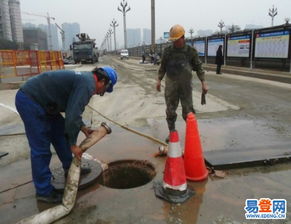 管道疏通有弯怎么办(疏通管道弯头怎么通进去)