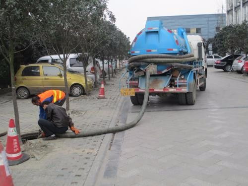 下水铁管道怎么疏通的快(下水铁管道怎么疏通的快些)