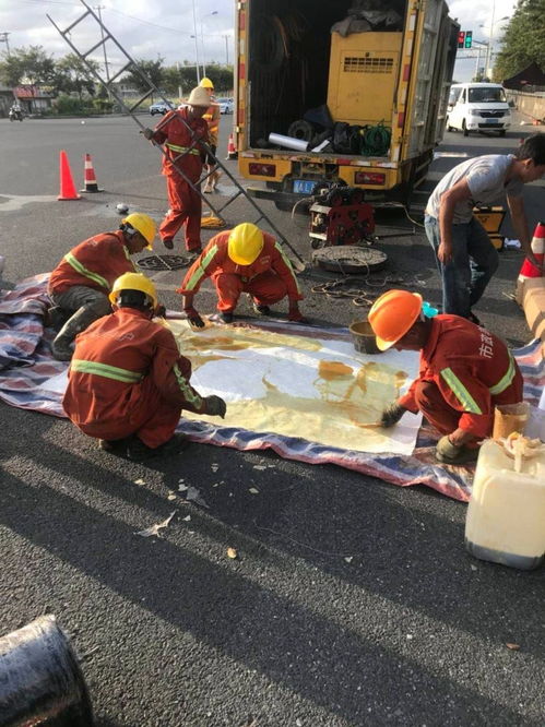 管道里水泥堵塞怎么疏通(管道水泥堵了有什么方法清理)