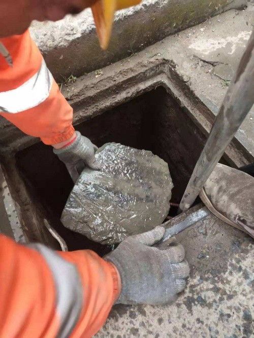 水管道冻了怎么快速疏通(水管道冻了用什么办法)