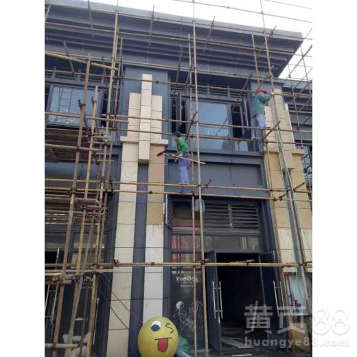 大楼管道是怎么疏通的(大楼的水管都是从哪里走)
