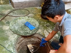 下排水堵塞怎么疏通管道(下水排污管堵塞怎么疏通)