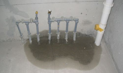 水缸漏孔堵塞怎么疏通管道(水缸漏洞怎么堵起来) 水缸漏孔堵塞怎么疏通管道(水缸漏洞怎么堵起来)