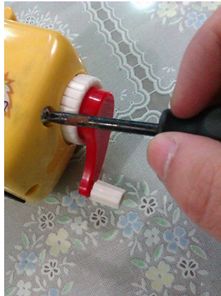 管道疏通器摇把怎么拆(疏通器 手摇怎么用)