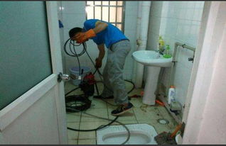 厨房排水道怎么疏通管道(厨房排水道堵塞疏通的最好办法)