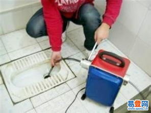 马桶管道疏通怎么找公司(疏通马桶的工作人员在哪里找)