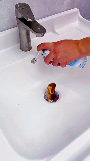 疏通管道脏东西怎么处理(疏通管道脏东西怎么处理干净)