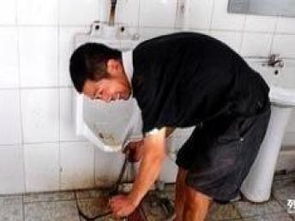 洗菜池管道怎么快速疏通(洗菜池管道疏通一次多少钱)