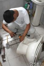 用拖把怎么疏通蹲坑管道(用拖把怎么疏通蹲坑管道图片)