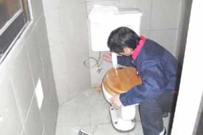 菜梗堵住马桶怎么疏通管道(菜梗堵住马桶怎么疏通管道的)