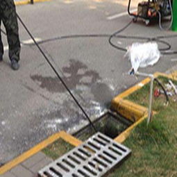 老水井管道怎么疏通好(老式的水井)