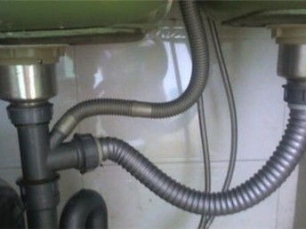 疏通下水管道的怎么疏通厕所(疏通下水道教程)