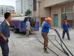地下长管道怎么疏通(地下管堵塞用什么通)