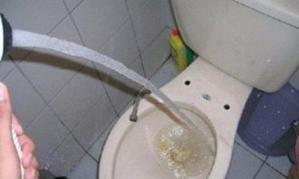管道堵塞怎么疏通搞笑(管道堵塞视频)