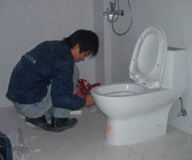 淋浴管道堵塞怎么疏通(淋浴水管堵了怎么清理)