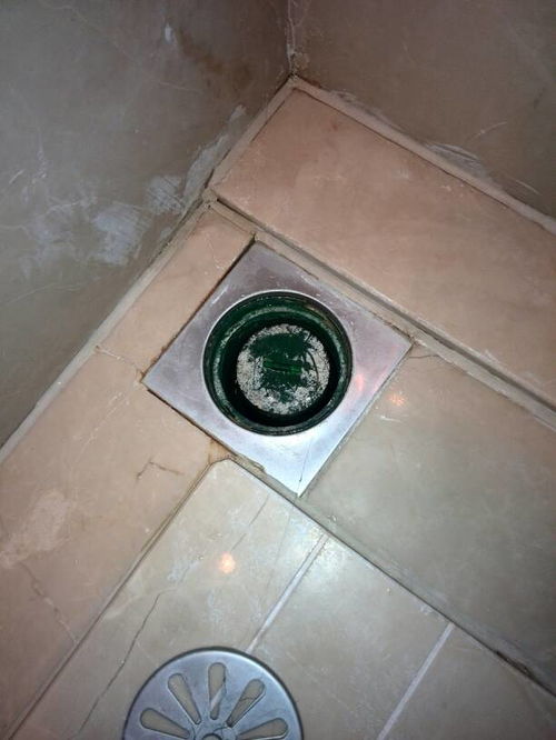 瓷砖地漏怎么疏通管道(瓷砖地漏的做法)