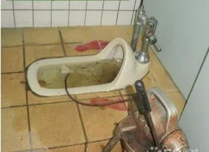 卫生管道堵塞怎么疏通(卫生间管道堵塞如何疏通?