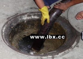管道油渍怎么疏通干净(管道油渍怎么疏通干净小妙招)