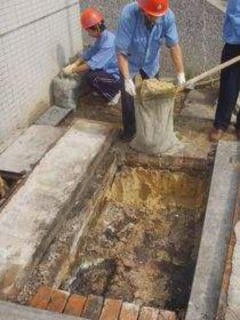 管道疏通马桶疏通怎么样(管道疏通器怎样疏通马桶)