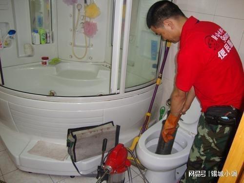 马桶疏通剂管道怎么疏通(马桶疏通剂管道怎么疏通的)